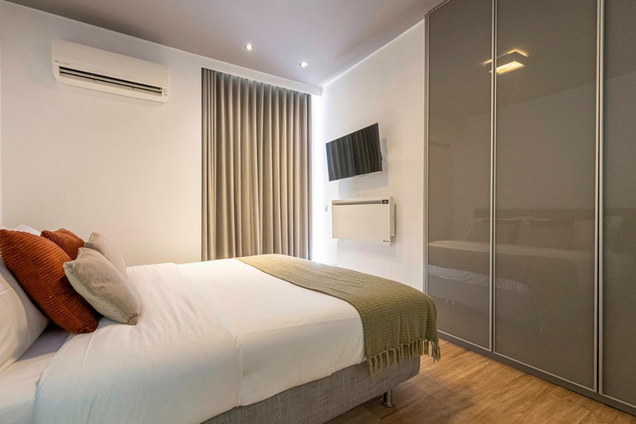 Апартаменты Phaedrus Living: Luxury Flat Vouliagmeni Афины Экстерьер фото